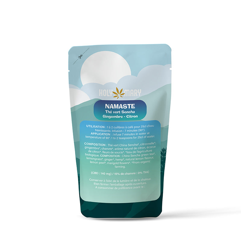 Le thé vert CBD Namaste d'Holy Mary est inspirée d'une recette ancestrale tibétaine. Découvrez une recette relaxante grâce à la fleur de soucis, connue pour ces vertus apaisantes , combiné au chanvre CBD. Le résultant est un thé au notes aromatiques d'agrumes apportée par des écorces de citron et du gingembre.