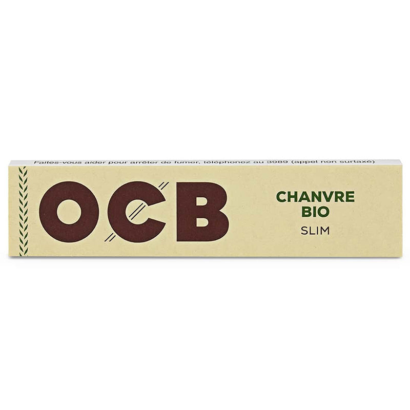 Vue du carnet OCB Slim Chanvre Bio fermé : habillage beige, logo brun et mention verte du papier en chanvre biologique au format Slim.